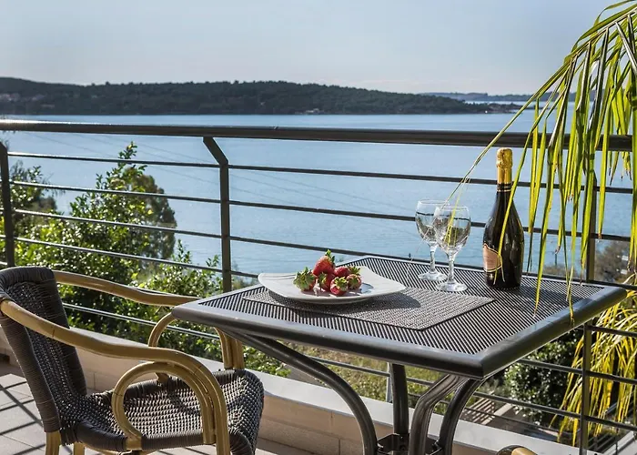 Melina Sea View